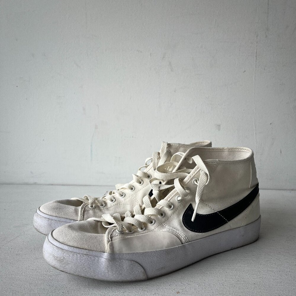 Nike SB Blazer Court Mid Skate Canvas Shoes